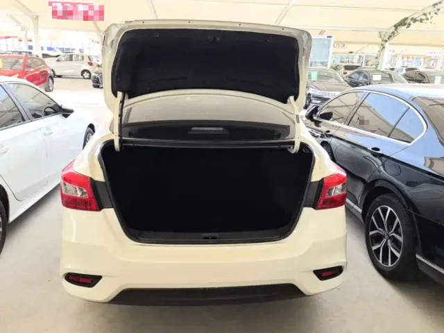 Nissan Sylphy — Фото автомобиля 18