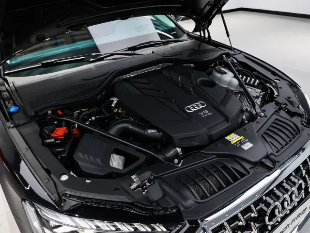 Audi A8 — Фото автомобиля 24