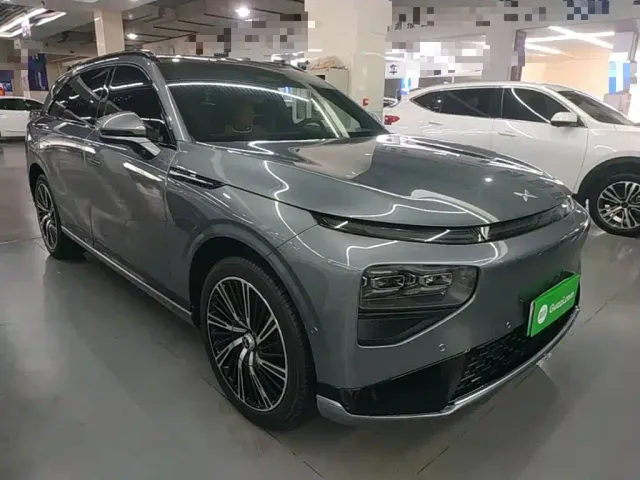 Xpeng G9 — Фото автомобиля 3