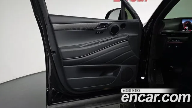 Genesis GV80 — Фото автомобиля 24