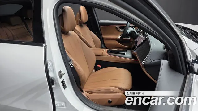 Mercedes-Benz E-Class W214 — Фото автомобиля 16
