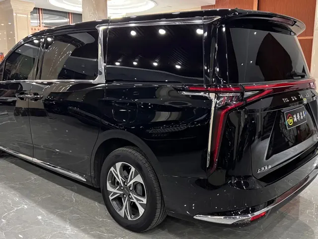 Maxus G90 — Фото автомобиля 7
