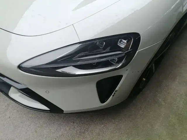 Xiaomi SU7 — Фото автомобиля 23