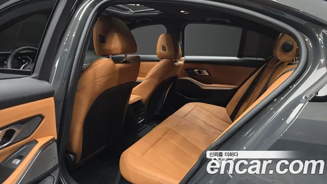 BMW 3-Series 3 серия (G20) 320i M Sport — Фото автомобиля 10