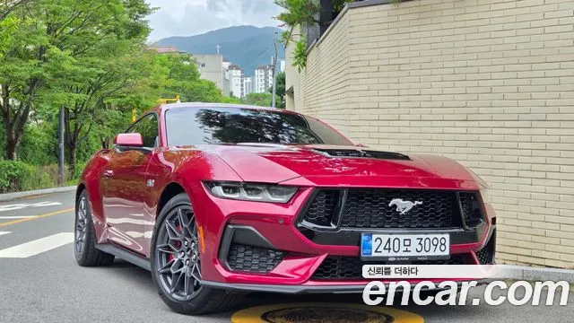 Ford Mustang Generation 7 — Фото автомобиля 4