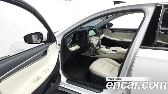 Hyundai Grandeur — Фото автомобиля 10