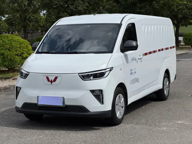 Фотография автомобиля — Wuling Yangguang