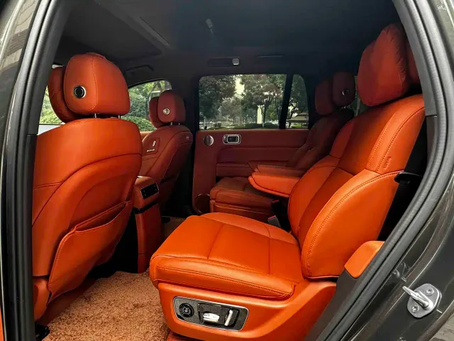 Li Auto L9 — Фото автомобиля 20