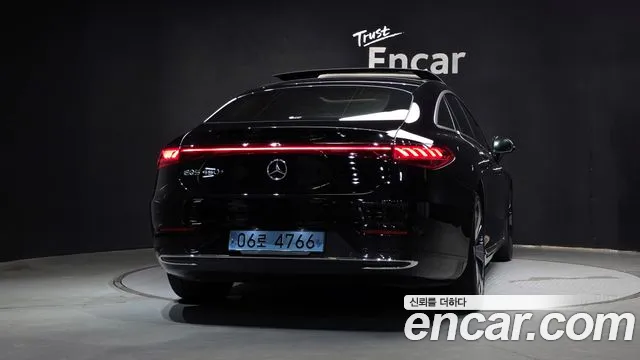 Mercedes-Benz EQS — Фото автомобиля 4