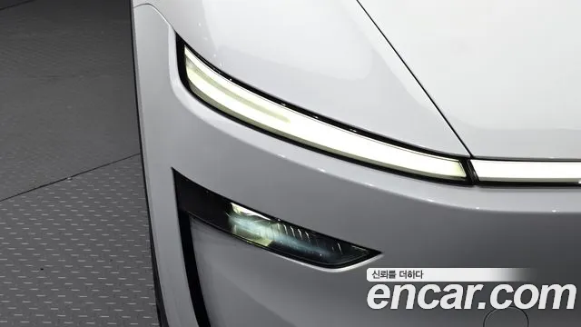 Tesla Model Y — Фото автомобиля 7
