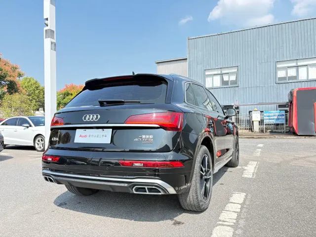 Audi Q5L — Фото автомобиля 5