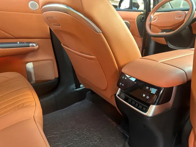 Changan Qiyuan E07 — Фото автомобиля 13