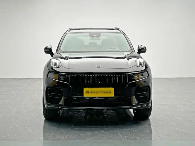 Lynk & Co 09 — Фото автомобиля 2