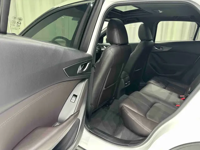 Mazda CX-4 — Фото автомобиля 13