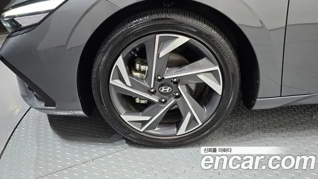 Hyundai AVANTE Новый Avante (CN7) — Фото автомобиля 5