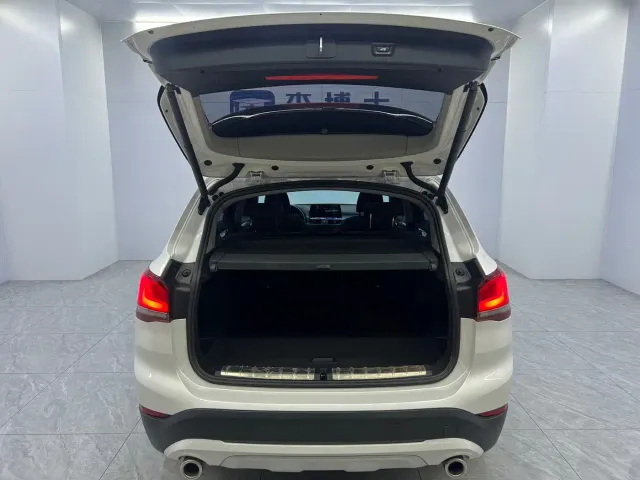 BMW X1 — Фото автомобиля 19