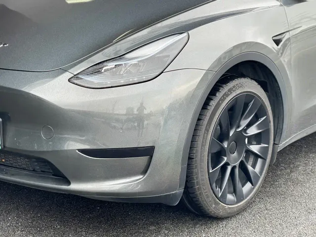 Tesla Model Y — Фото автомобиля 6