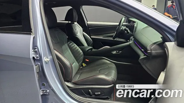 Hyundai Avante CN7 — Фото автомобиля 16