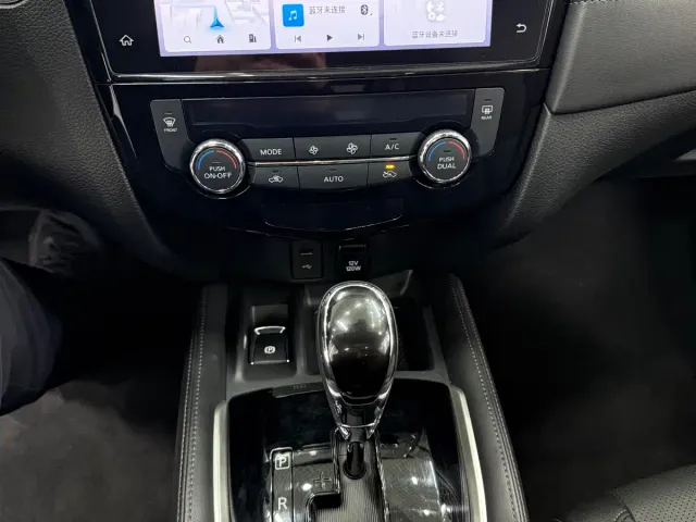 Nissan X-Trail — Фото автомобиля 14