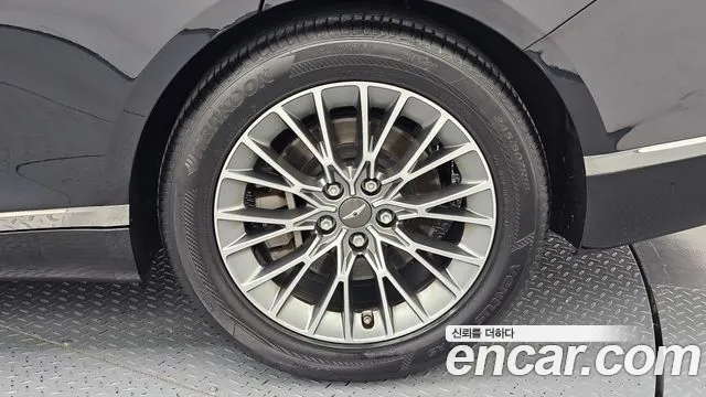 Genesis G80 Бензин 2.5 турбо AWD — Фото автомобиля 21