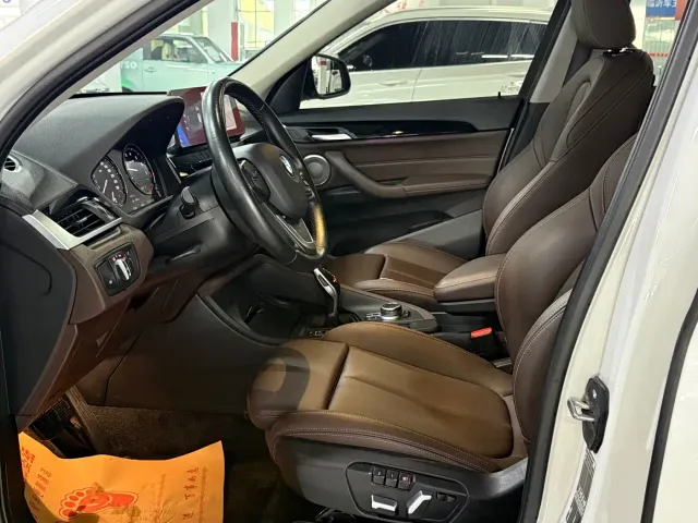 BMW X1 — Фото автомобиля 4