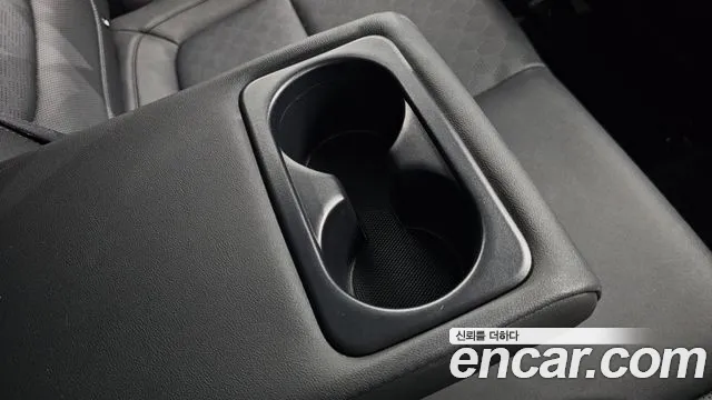 Kia Seltos Seltos Бензин 1.6 Turbo 4WD — Фото автомобиля 25