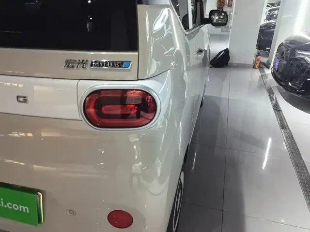 Wuling Hongguang Mini EV — Фото автомобиля 7