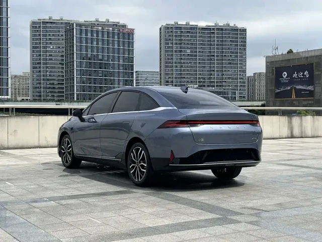 Xpeng P5 — Фото автомобиля 14