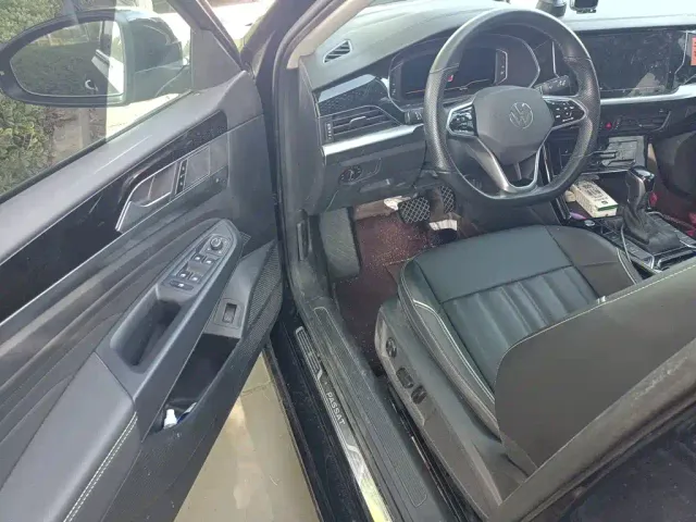 Volkswagen Passat — Фото автомобиля 17