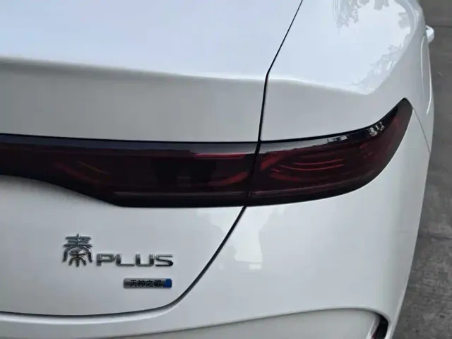 BYD Qin PLUS — Фото автомобиля 11