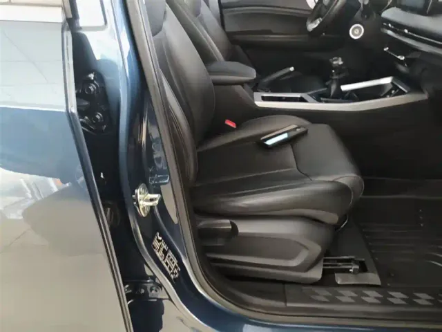 Wuling Jiachen — Фото автомобиля 24