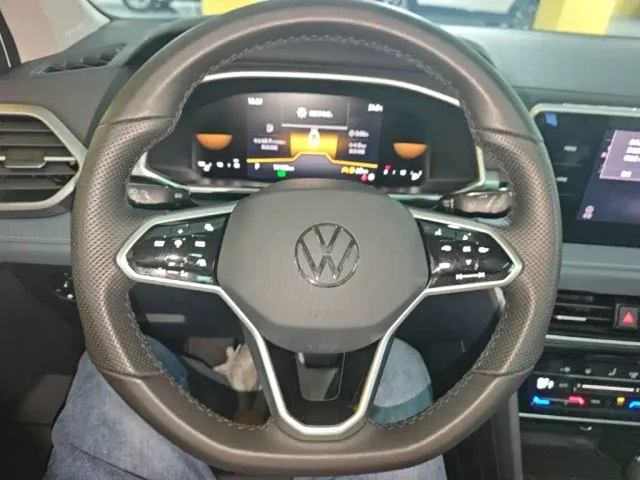 Volkswagen Tharu — Фото автомобиля 10