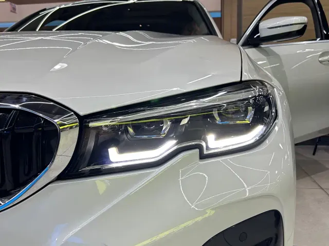 BMW 3 Series — Фото автомобиля 4
