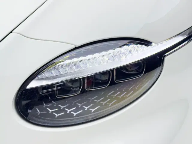 Bentley Continental Plug-in Hybrid — Фото автомобиля 10
