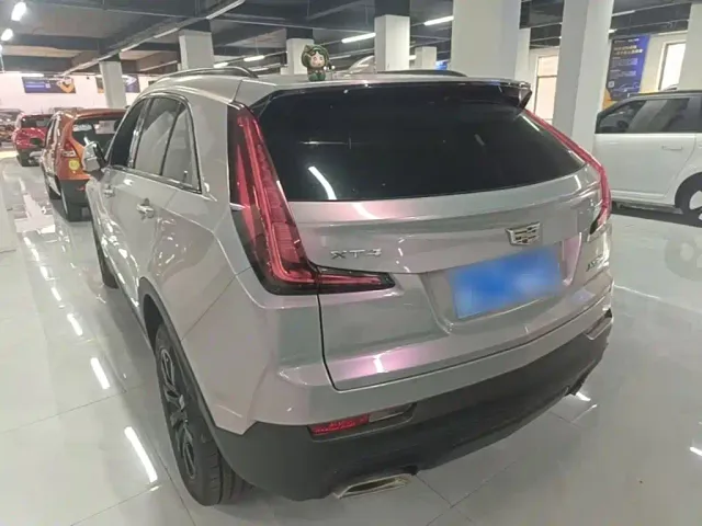 Cadillac XT4 — Фото автомобиля 4
