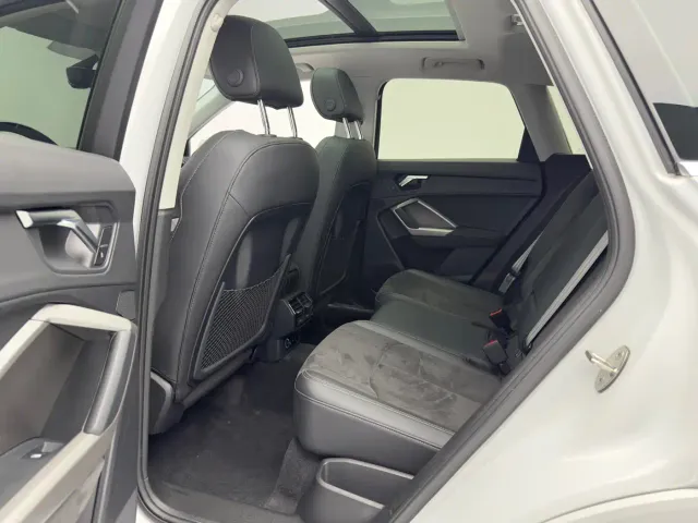 Audi Q3 — Фото автомобиля 10