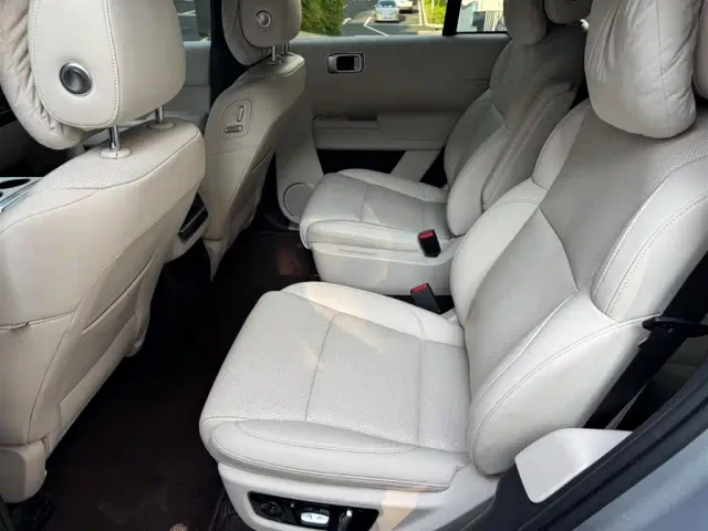 Li Auto L8 — Фото автомобиля 5