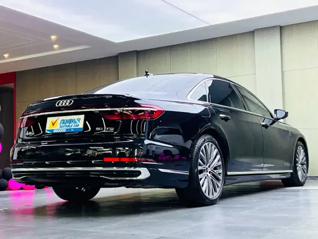 Audi Audi A8 2025 A8L 50 TFSI quattro Exclusive Selection — Фото автомобиля 4