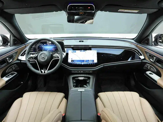 Mercedes-Benz E-Class — Фото автомобиля 6