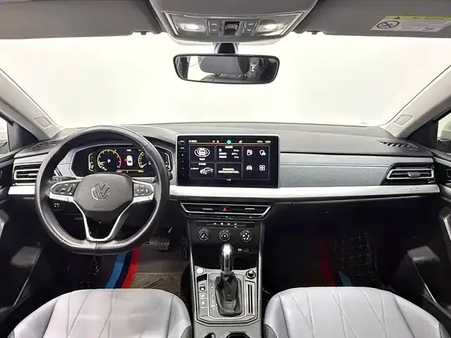 Volkswagen Lavida — Фото автомобиля 4