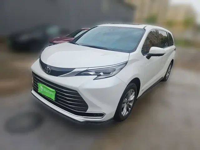 Фотография автомобиля — Toyota Sienna