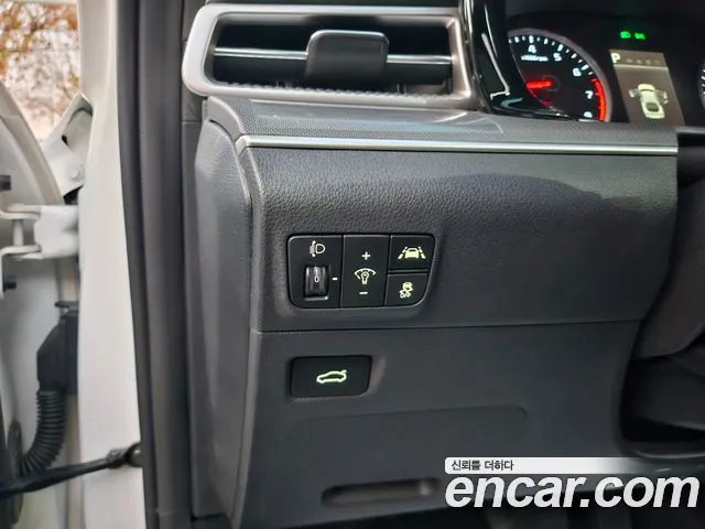 Kia K5 K5 3 поколение 2.0 LPI(Для проката) — Фото автомобиля 18