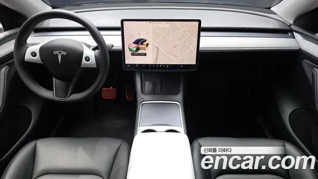 Tesla Model Y — Фото автомобиля 10