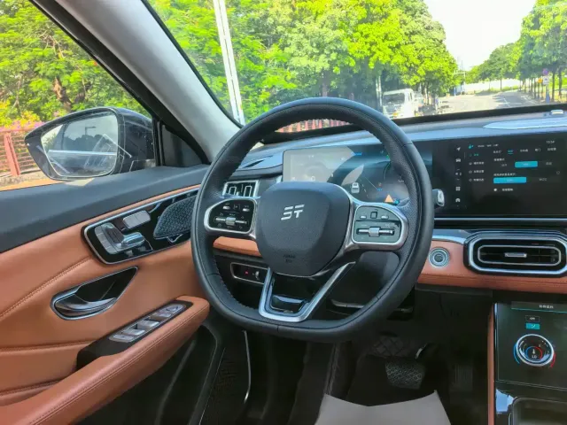 Jetour Shanhai Jetour Shanhai L7 2024 Model 1.5T 120km MAX+ 7-Seater — Фото автомобиля 7