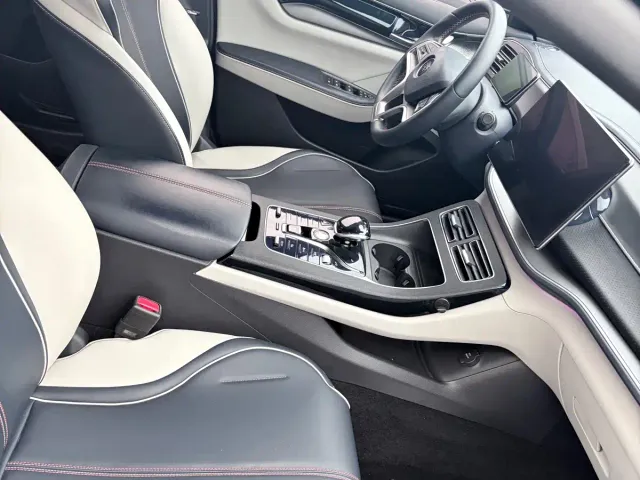 BYD Qin PLUS — Фото автомобиля 11