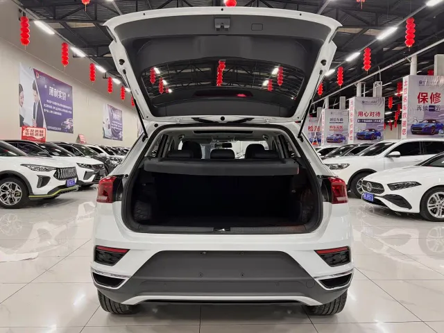 Volkswagen T-Roc — Фото автомобиля 13
