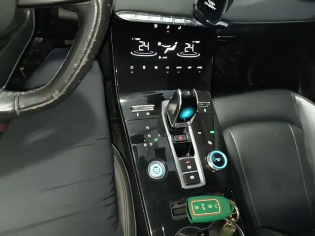 Chery Tiggo 8 PLUS Kunpeng e+ — Фото автомобиля 9