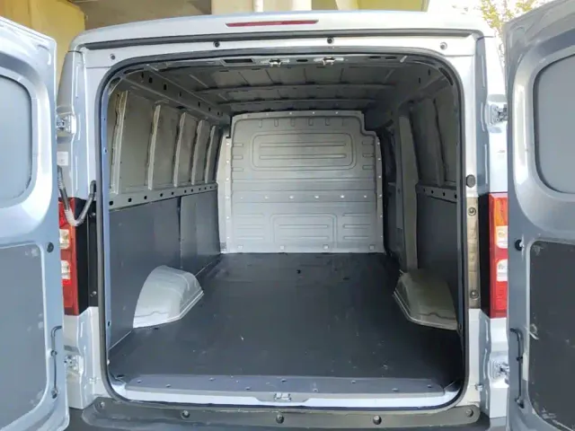 Wuling Yangguang — Фото автомобиля 18