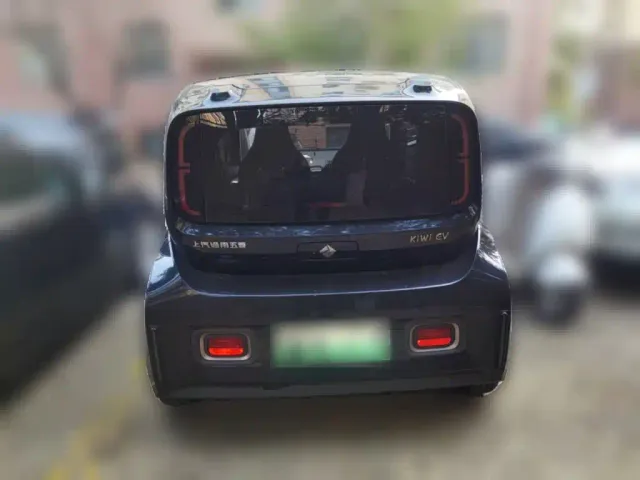 Baojun KiWi EV — Фото автомобиля 3