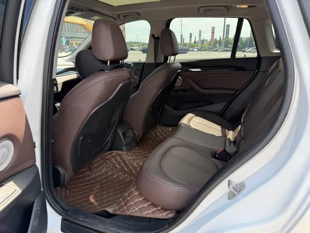 BMW X1 — Фото автомобиля 9